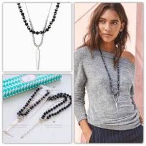 Stella and Dot Rayna Pendant Necklace